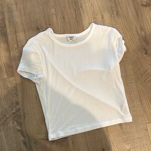 Aritzia white t